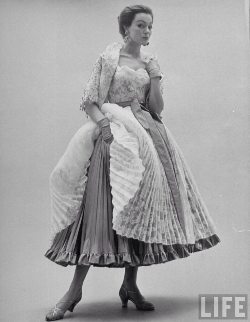 Hubert de Givenchy, Ball Dress, photographed by Nat Farbamen, 1952