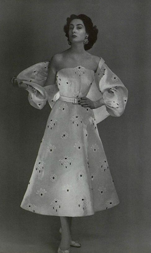 1953_Givenchy21