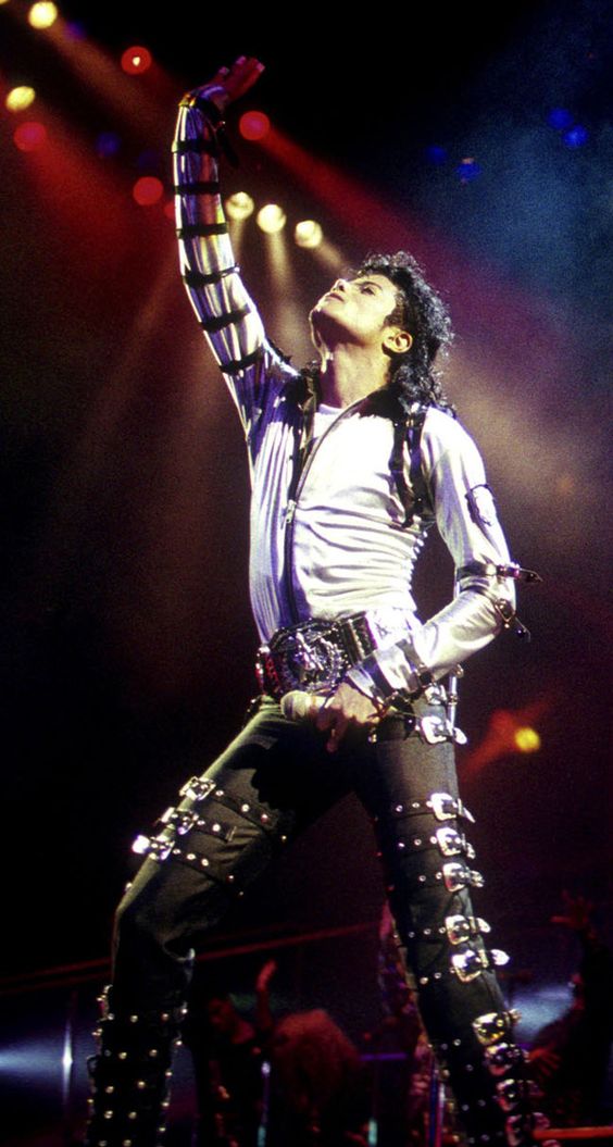 Michael Jackson April 1988 Dallas ©Credit Michael Johansson_Idols WE RESERVE THE RIGHT TO INCREASE REPRODUCTION FEES BY 50% FOR ANY CREDIT OMITTED (See paragraph D2 of terms and conditions). Precise reproduction rights and relevant fees for each usage must be agreed before any use is made of the image. This image is subject to Idolsí standard terms and conditions. A hard copy of our terms and conditions will be posted to you on request. If you do not wish to accept Idolsí standard terms and conditions you must delete the file immediately and notify Idols that you have done so. Please note this image is supplied in Adobe RGB (1998) colourspace. A CMYK conversion calibrated to the printing process will be required for accurate reproduction. No Sweden DIGITAL FILE ONLY To view our terms and conditions online, follow this link in your browser; http://www.idols.co.uk/terms_and_conditions.pdf